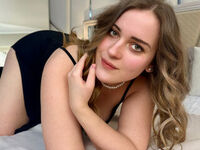 cam girl masturbating with vibrator EllieLarson