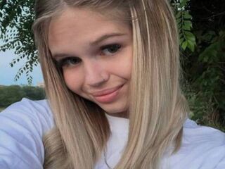 streaming live webcam EricaVon