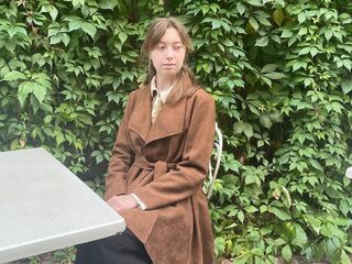 hot cam slut EsterMons