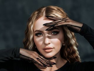 hot chat room EvaVibe