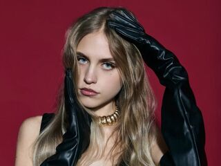 camwhore masturbating EveTottingham