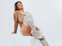 camgirl playing with vibrator GiaMartineli