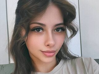 naked cam girl masturbating with vibrator GigiTijerino