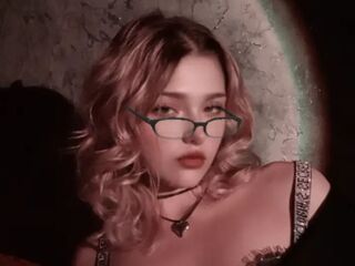 naked girl with cam GlynisLathon