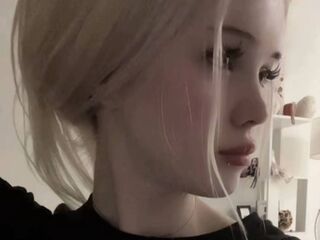 naked girl with cam masturbating HeatherHeinitz