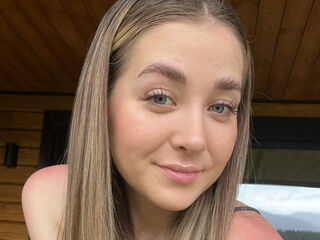 naked webcam girl video IlonaCabiness