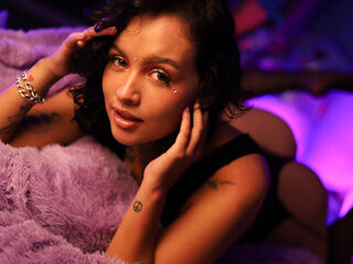 web cam show IsabellaMontier