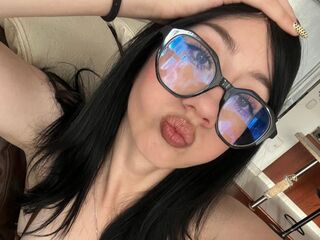 chat live cam IvvyStorm