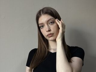 naughty camgirl fingering pussy JennetteLefter