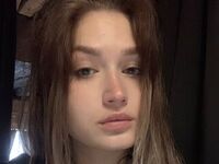 hot camwhore JulieannGomaz