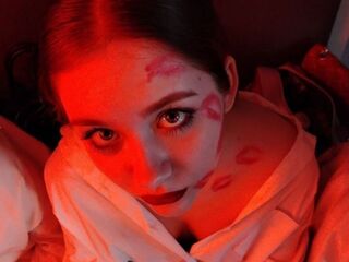 free live sexcam JuneGutierrez