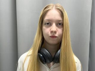 cam girl webcam sex KarenLowe