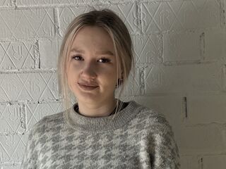 shaved pussy web cam KarynMcguire