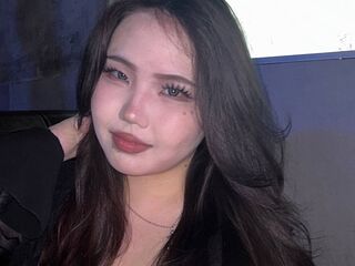 camgirl masturbating with vibrator KeraHain
