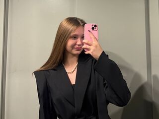 cam strip tease KrissyChidester