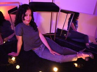 naughty camgirl photo KyaraLux