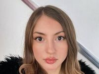 hot striptease webcam KyraKur