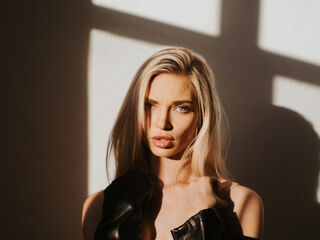 naked girl with webcam masturbating with dildo LanaSharapova