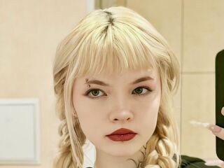 topless camgirl LatashaLafevre