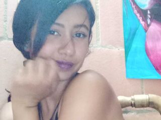naughty camgirl photo LauSommers