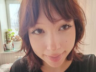 cam whore livesex LeonaMuchow