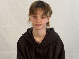 nude camgirl pic LindyOestreicher