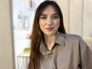 camslut masturbating LiviaNoir