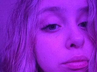 webcam strip tease show LizzetteStanway