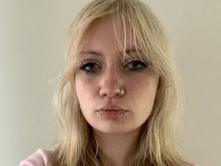 cam girl masturbating with vibrator LoisBrindamour