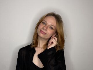 cam girl chatroom LouiseSchmidt