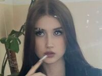 nude webcamgirl LovellaWalwyn