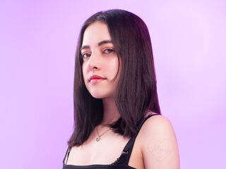 girl webcam show LunaBelleth