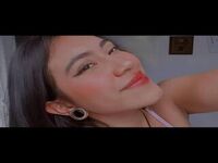 cam girl playing with sextoy LunaVale