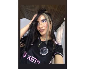 webcam live show MadisonLeder
