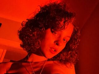 camgirl playing with sex toy MaggieBrovn