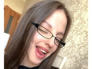 fingering girl cam MaryannaLehane