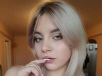 hot cam girl spreading pussy MayraSpanger