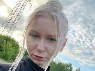 camslut fingering wet pussy MelbaKines