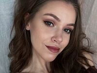 naked webcamgirl photo MeleeEva