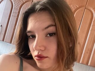 closeup webcam MitsukoJurica