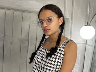 cam girl chat room MonitaHard