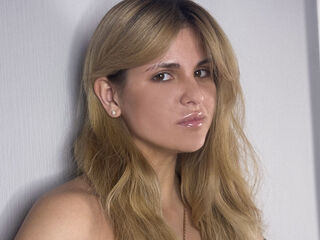 free livesex NayaMorel