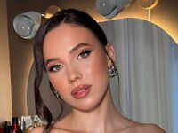 Kinky webcam NikaMin