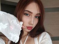 hot cam girl masturbating with sextoy OdelinaClutter