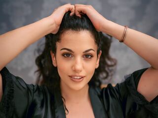 hot cam girl spreading pussy OrriHart