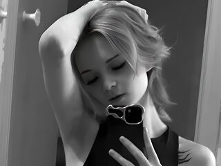 cam girl showing tits PaulinaCundiff