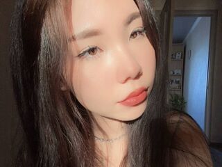 camgirl playing with sex toy QuinnWigen