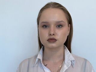adultcam RaisaWitaker