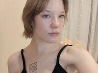 camslut showing tits RosalieWhitaker