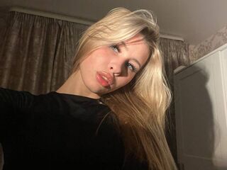 cyber sex chat room RowanBellamy